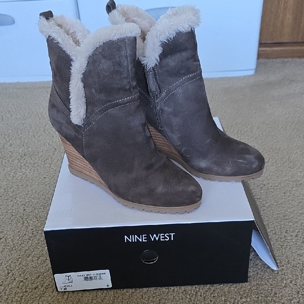 Nine West Tan Suede And Fur Wedge Boots Size 7M